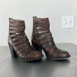 Freebies By Steven Caesar Bootie in Brown